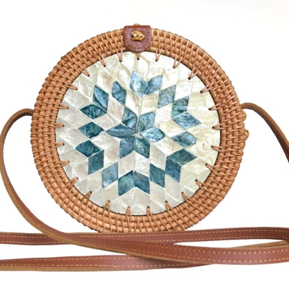 Handcrafted Shell Embellishment Rattan Leather Crossbody Bag Women’s